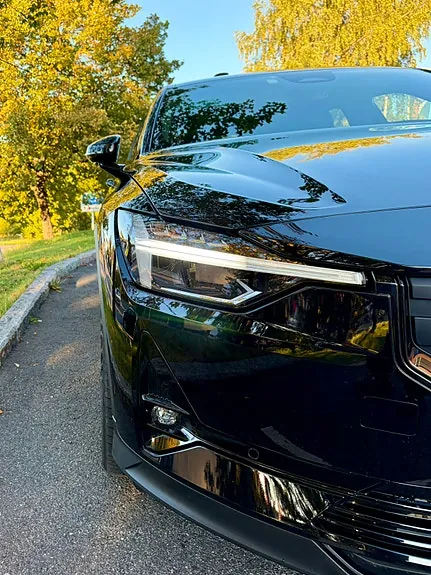 Polestar 2 2023 photo 3