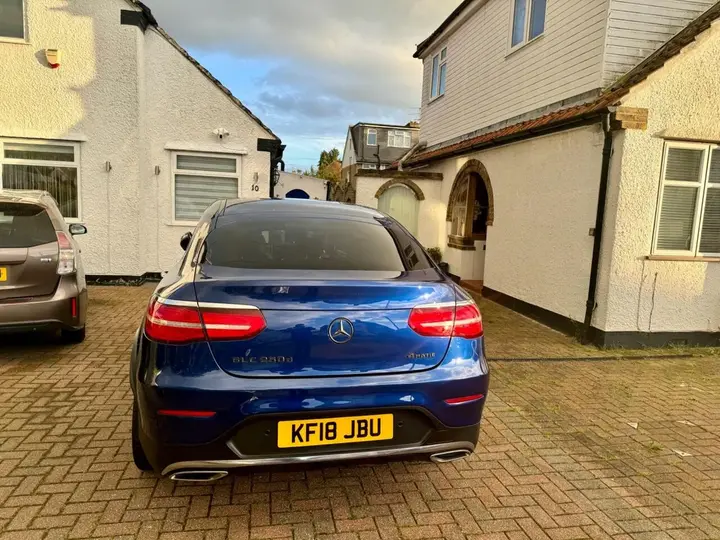 Mercedes-Benz Glc 2018 photo 5