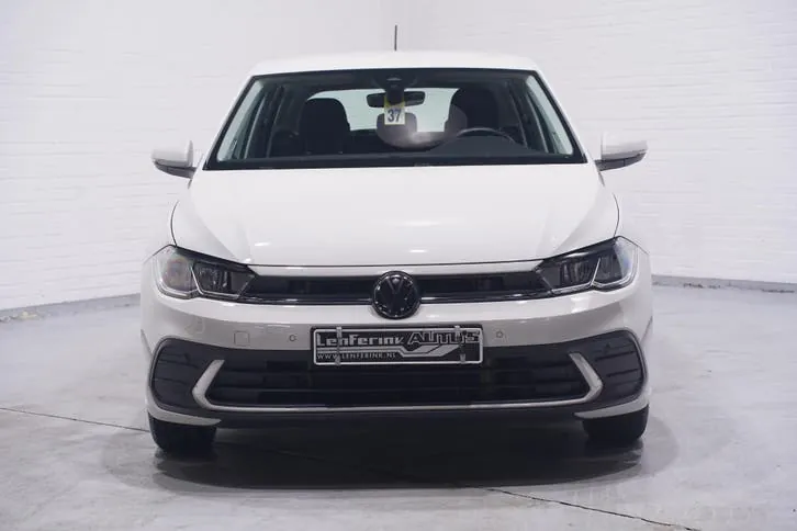 Volkswagen Polo 2023 photo 2