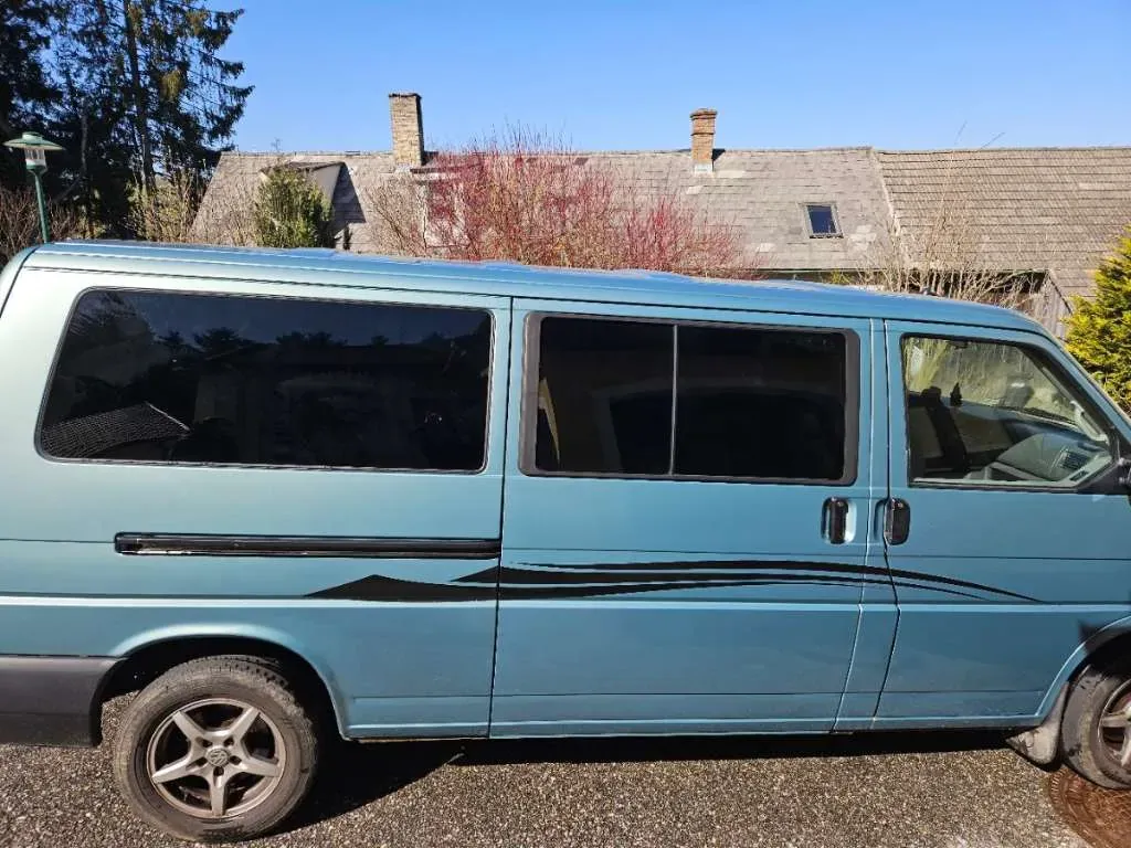 Volkswagen T4 2002 photo 3