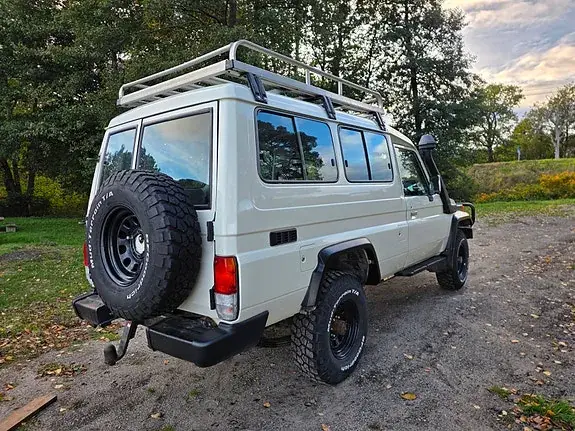 Toyota Land Cruiser 1986 photo 4