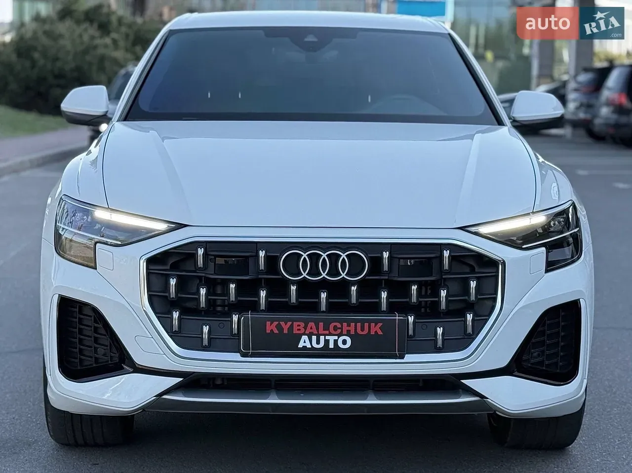 Audi Q8 2024 photo 2