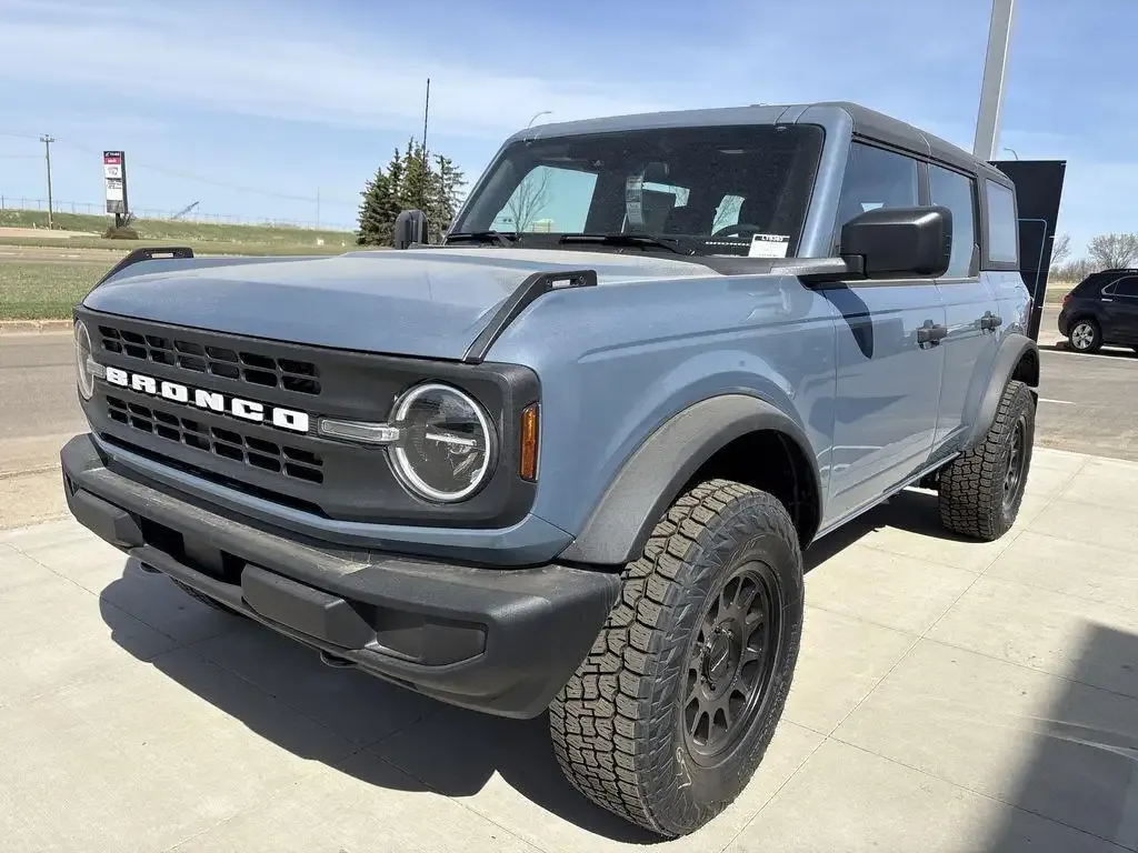 Ford Bronco 2025 photo 2