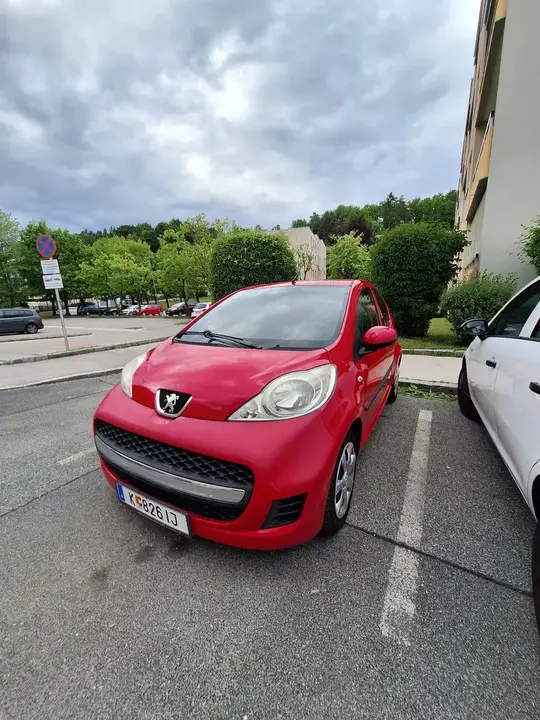 Peugeot 107 2009 photo 2