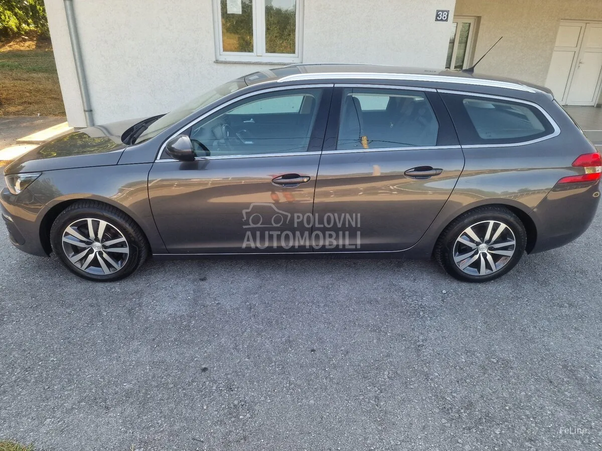 Peugeot 308 2020 photo 5