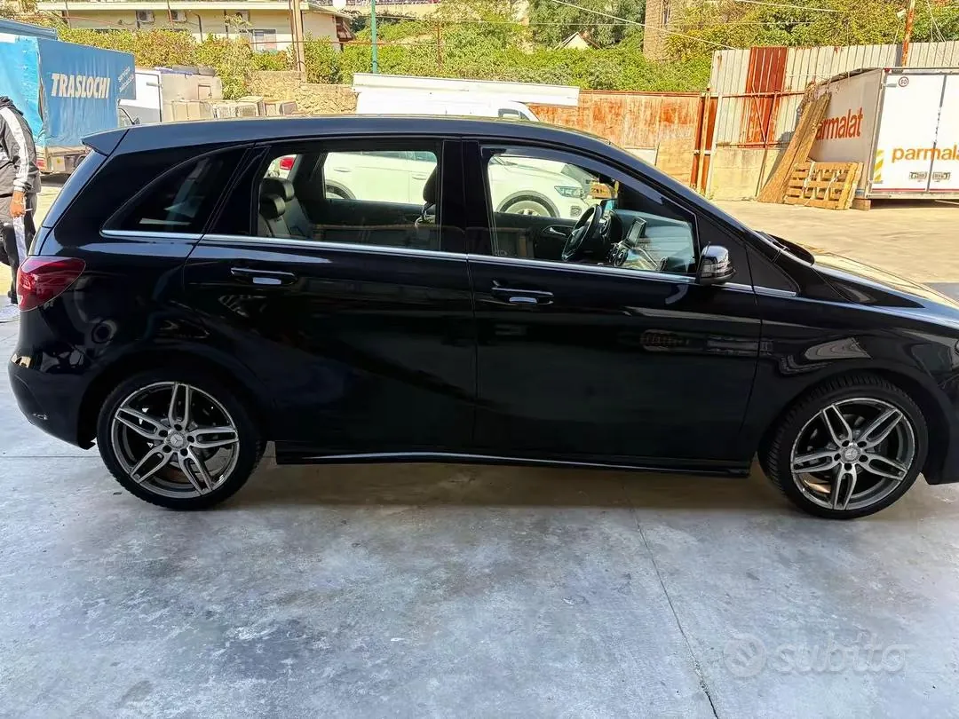 Mercedes-Benz B-Class 2016 photo 5