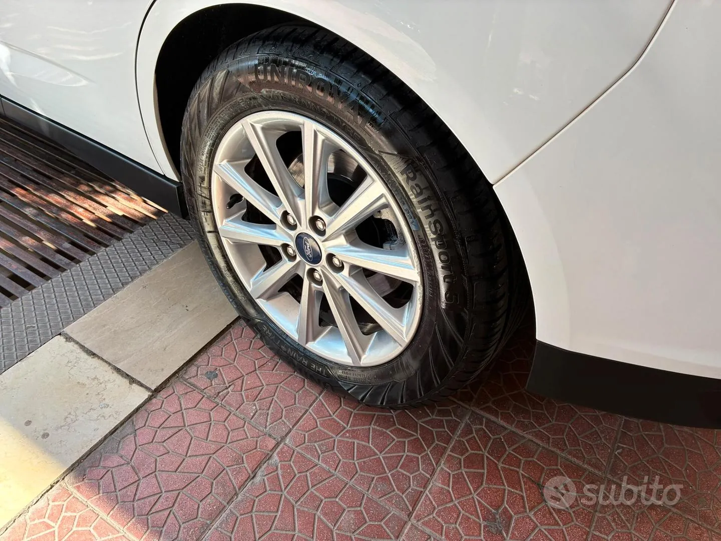 Ford C-Max 2017 photo 5