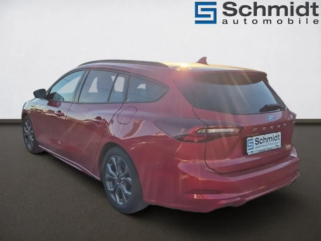 Ford Focus 2024 photo 3