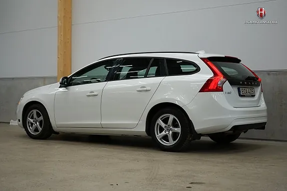 Volvo V60 2015 photo 4