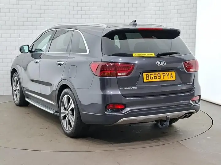 Kia Sorento 2019 photo 2