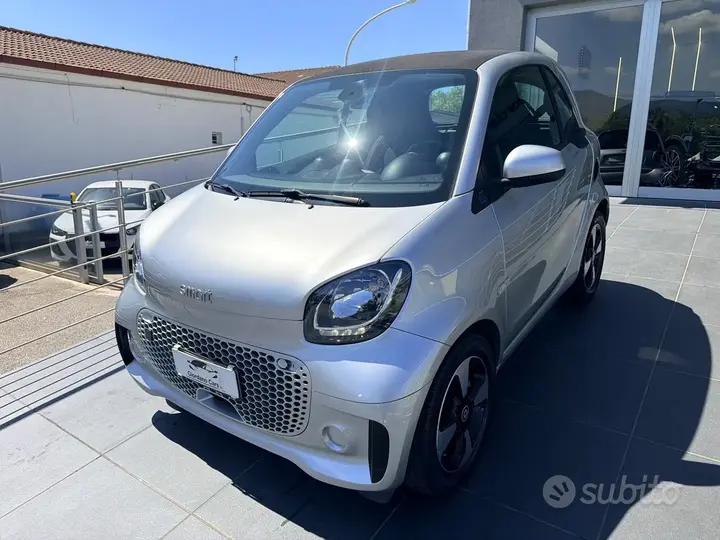 Smart Fortwo 2021 photo 3