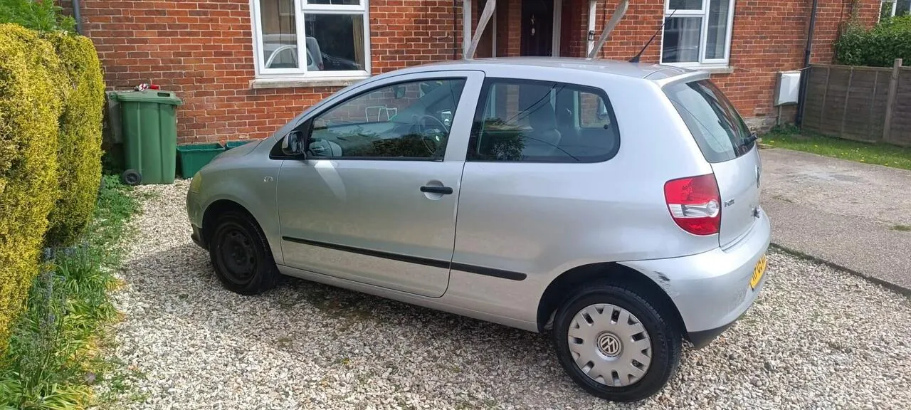Volkswagen Fox 2009 photo 2