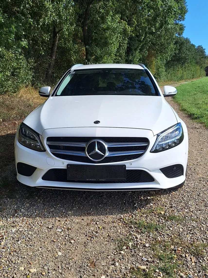 Mercedes-Benz C-Class 2019 photo 2