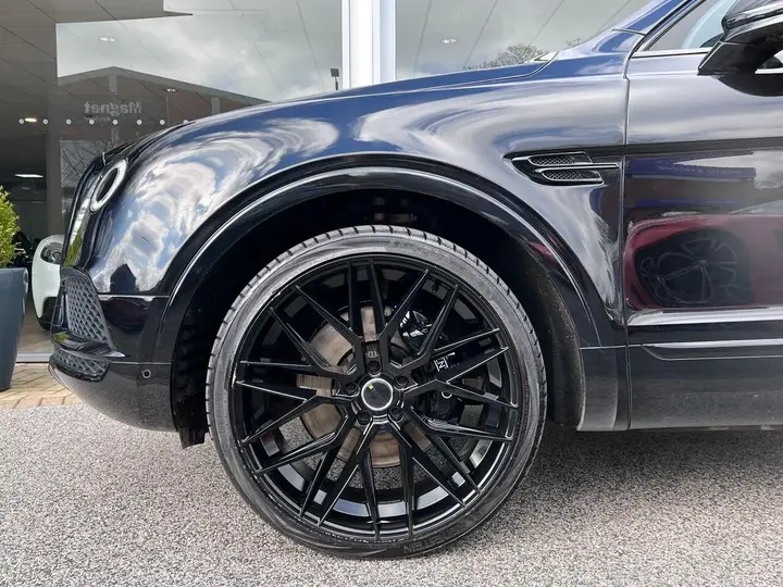 Bentley Bentayga 2019 photo 4