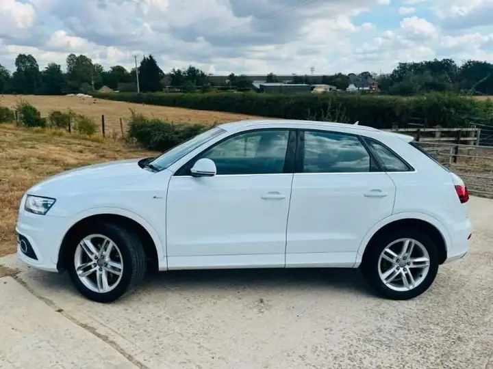 Audi Q3 2014 photo 3