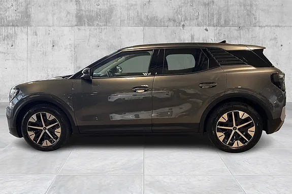 Ford Explorer 2024 photo 2