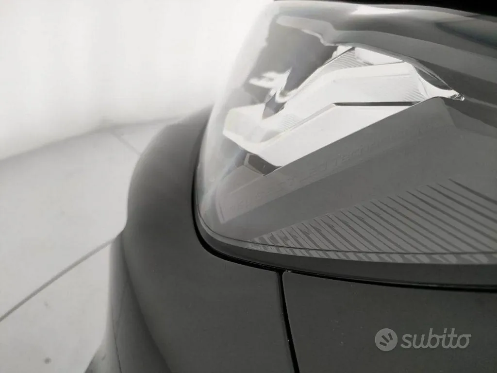 Peugeot 2008 2021 photo 2