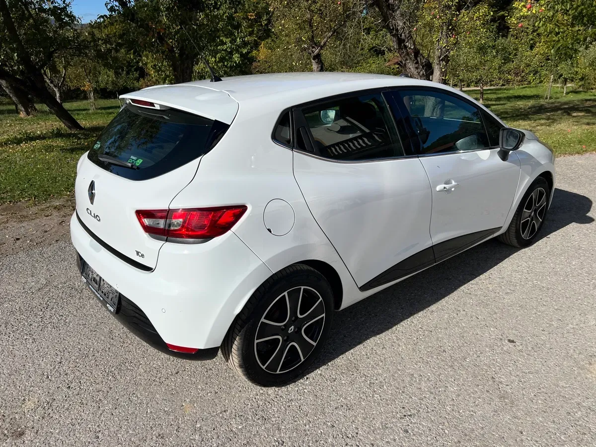 Renault Clio 2014 photo 3