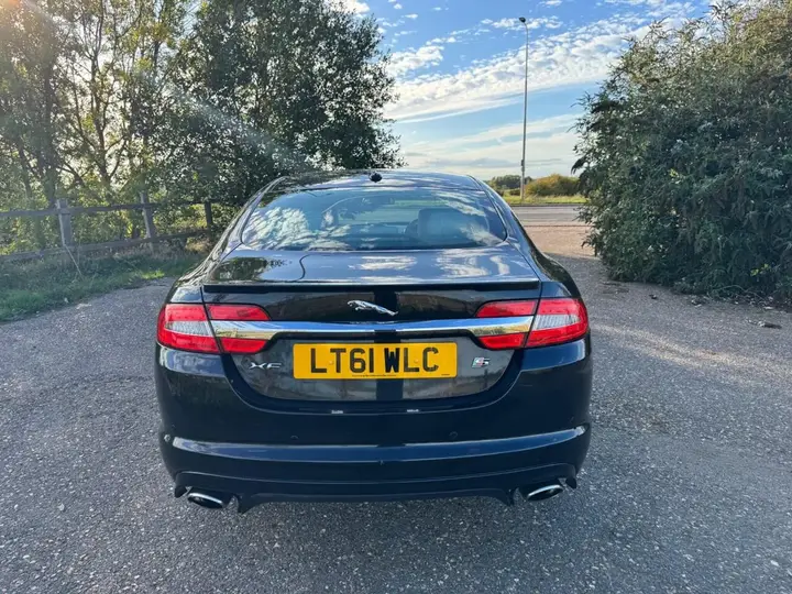 Jaguar Xf 2011 photo 5