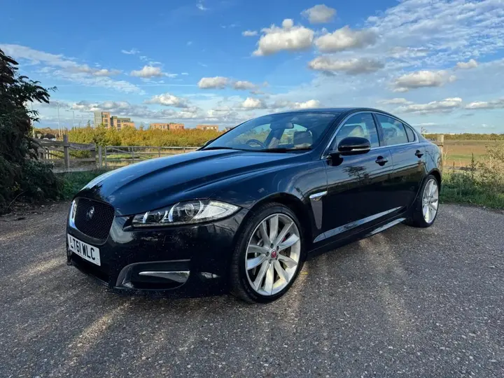 Jaguar Xf 2011 photo 3