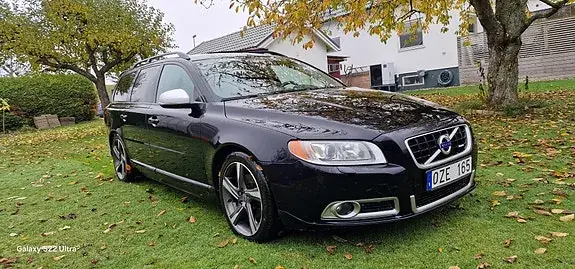 Volvo V70 2013 photo 2