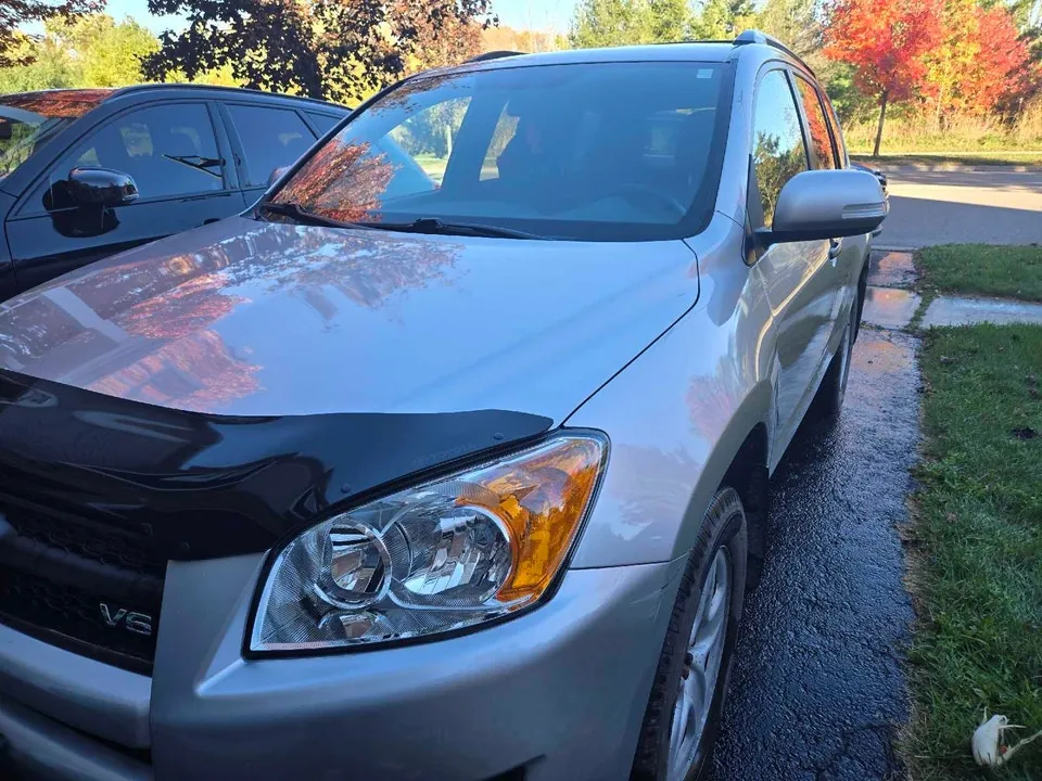 Toyota Rav4 2012 photo 3
