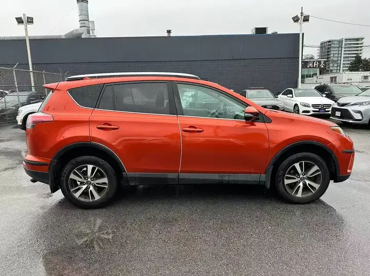 Toyota Rav4 2016 photo 4