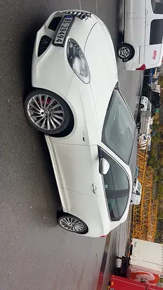 Alfa Romeo Giulietta 2011 photo 3
