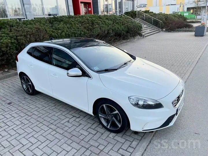 Volvo V40 2013 photo 4