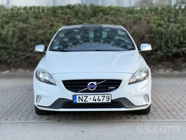 Volvo V40 2013 photo 3