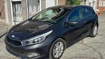Kia Pro Cee D 2013 photo 3