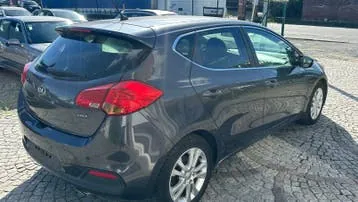 Kia Pro Cee D 2013 photo 2