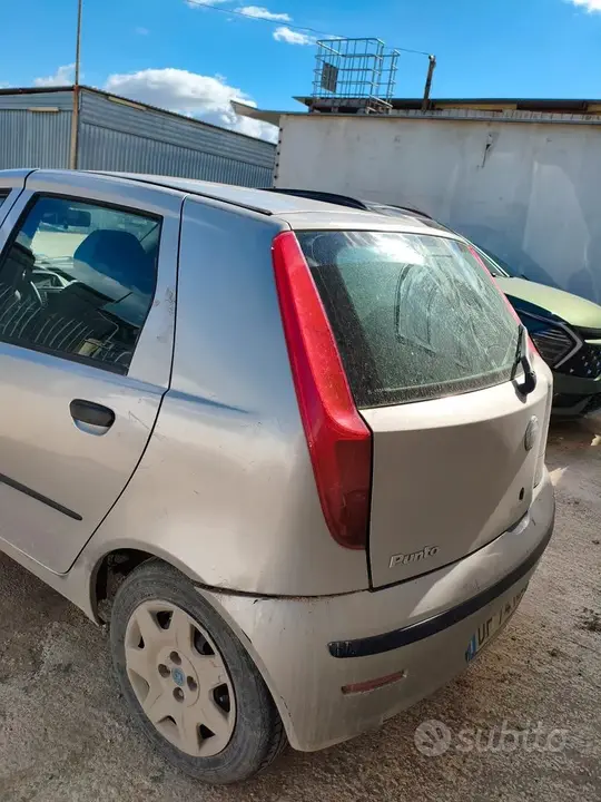 Fiat Punto 2007 photo 3
