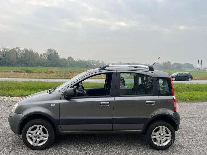 Fiat Panda 2010 photo 4