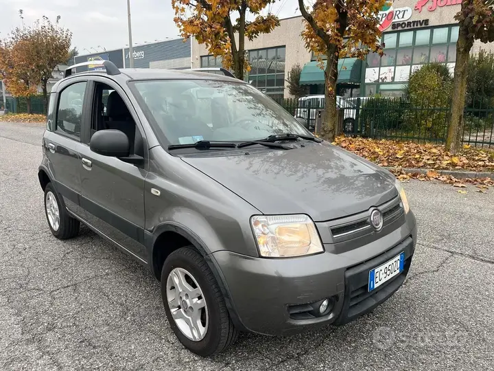 Fiat Panda 2010 photo 2