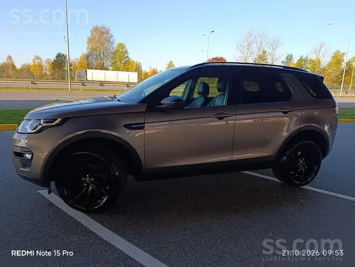 Land Rover Discovery Sport 2016 photo 2