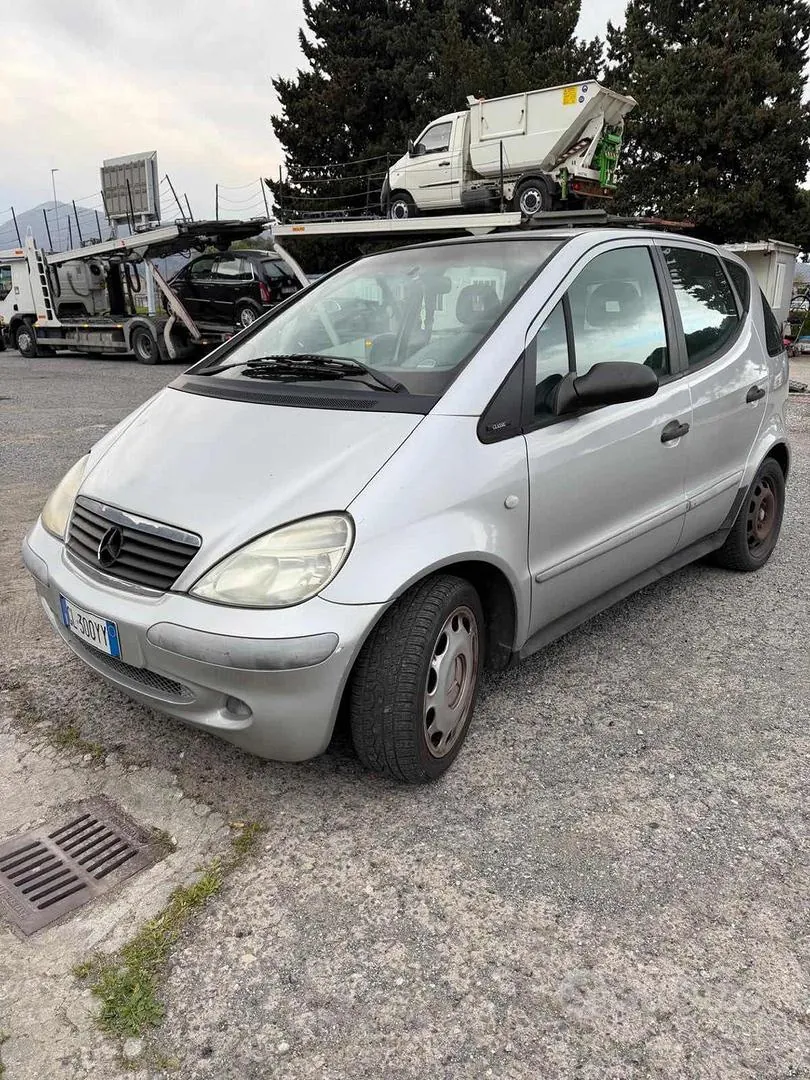 Mercedes-Benz A-Class 2003 photo 2