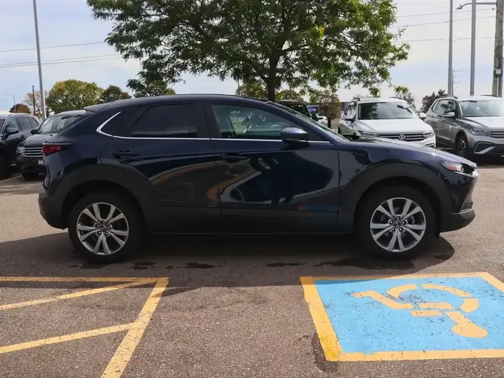 Mazda Cx-30 2023 photo 3