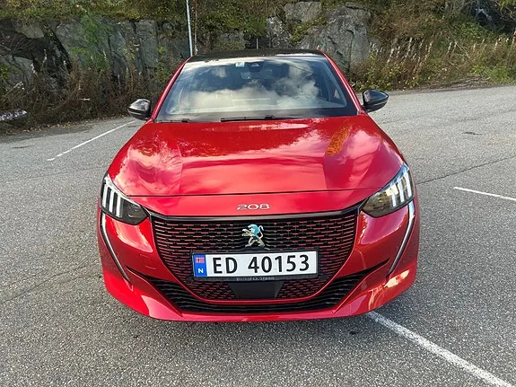 Peugeot 208 2021 photo 2
