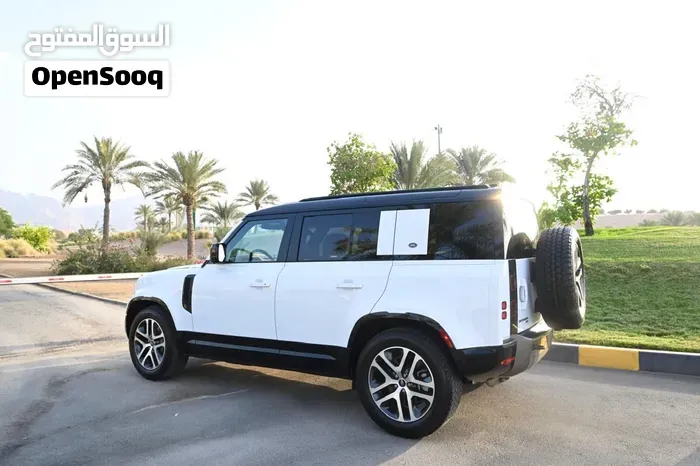 Land Rover Defender 2023 photo 4