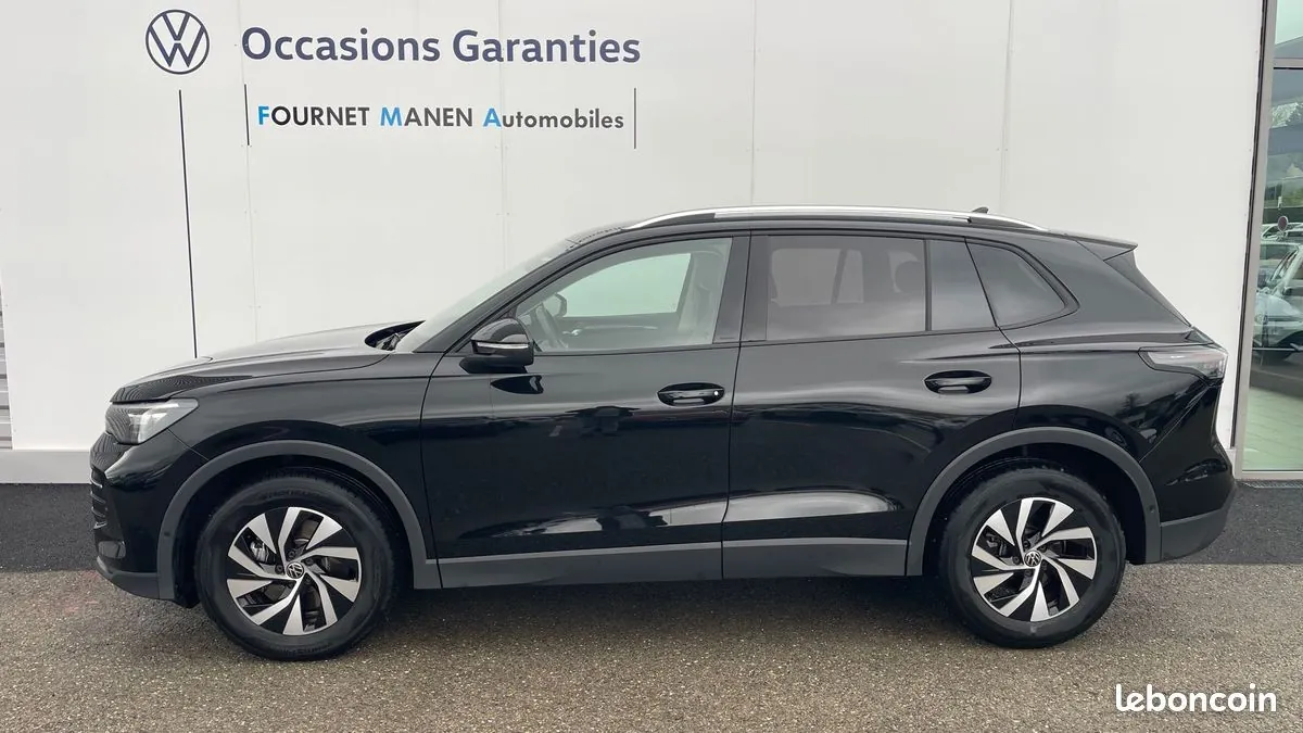 Volkswagen Tiguan 2025 photo 2