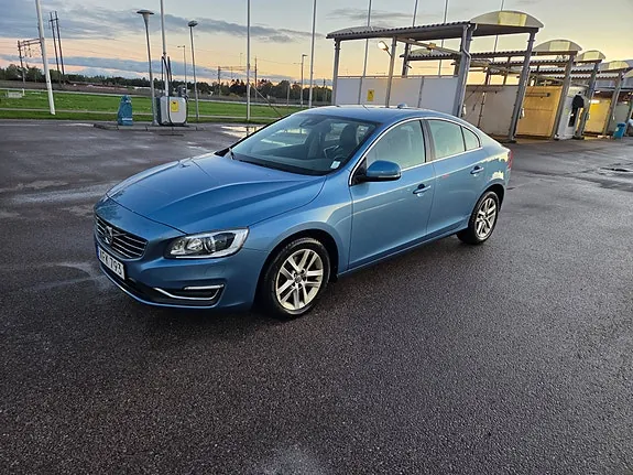 Volvo S60 2016 photo 2