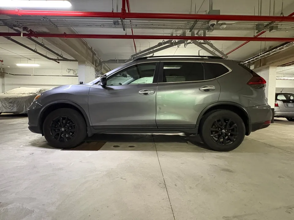 Nissan Rogue 2018 photo 2