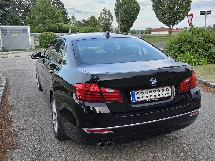 BMW 5 Series 2013 photo 2