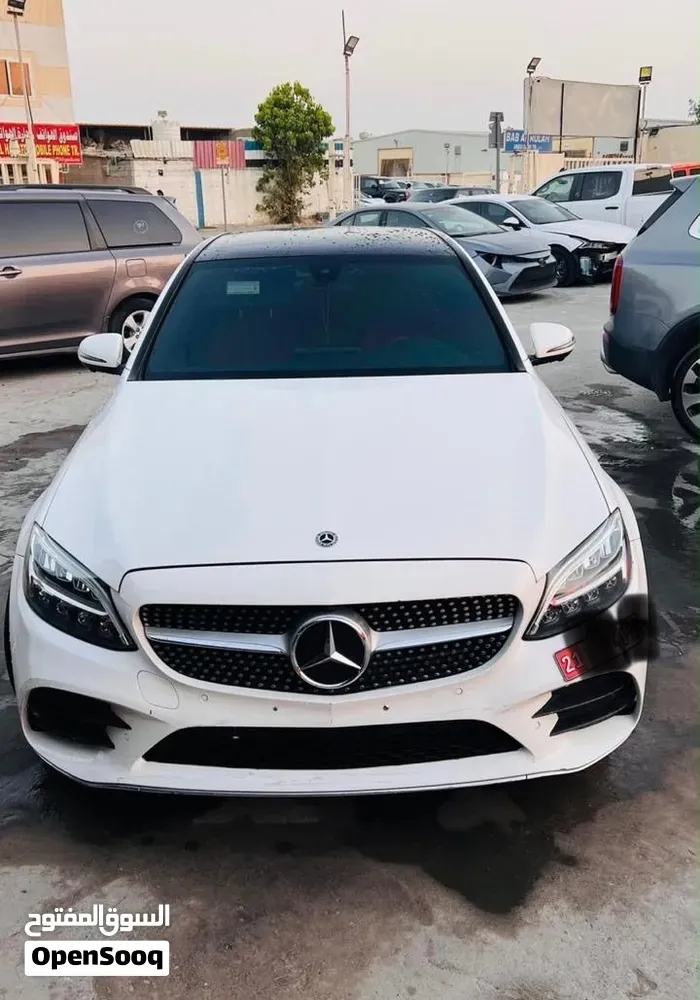 Mercedes-Benz C300 2019 photo 5