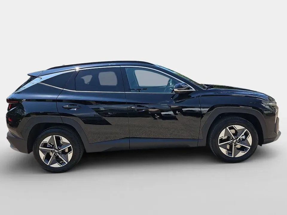 Hyundai Tucson photo 3