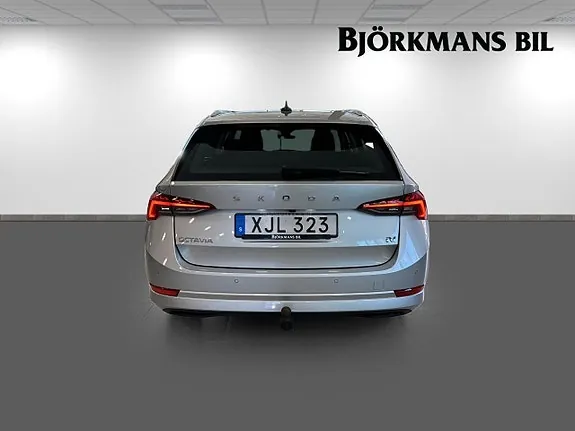 Skoda Octavia 2024 photo 3
