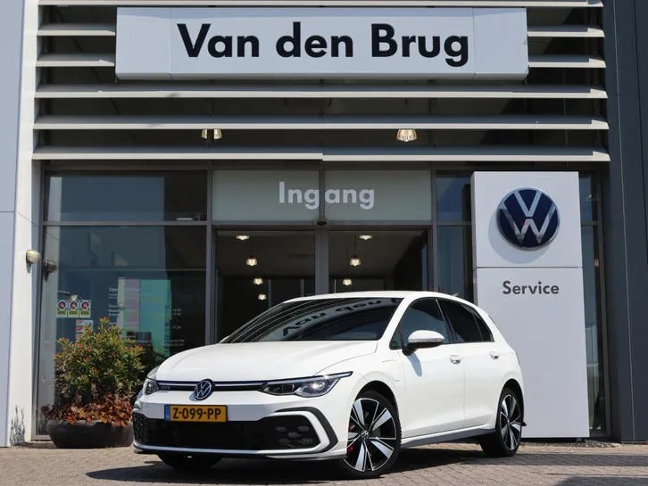 Volkswagen Golf 2022 photo 3