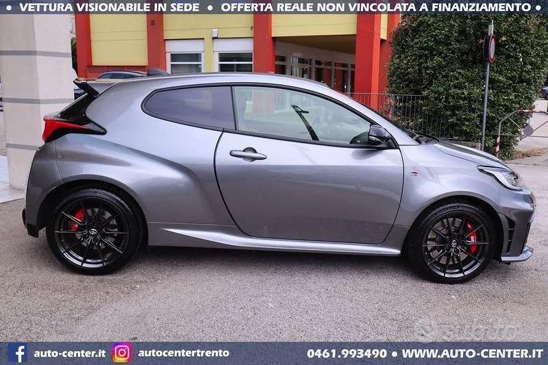 Toyota Yaris 2024 photo 5