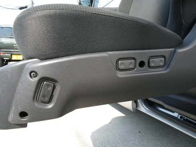 Toyota Voxsie Xl Edition 2008 photo 4